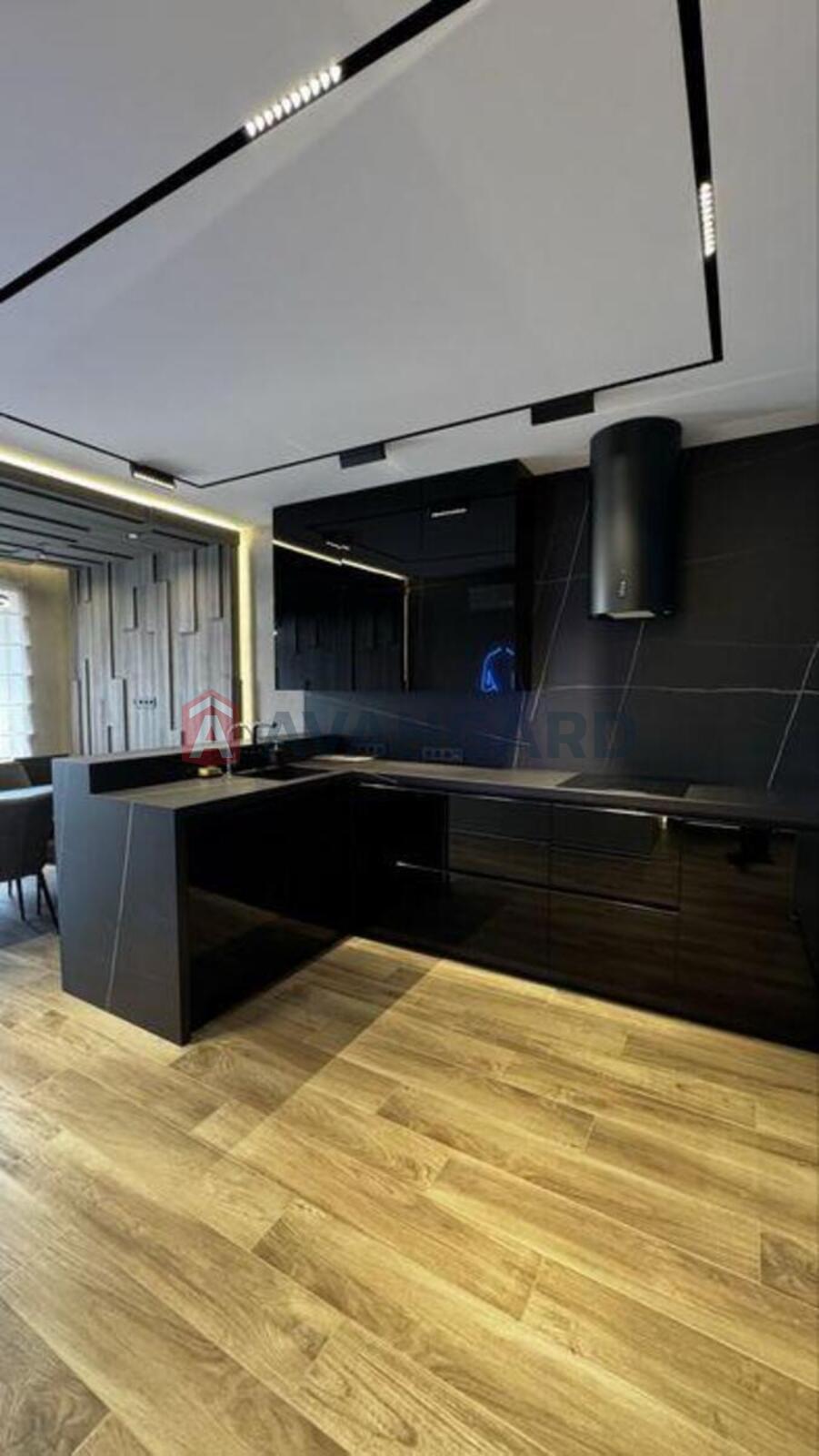 2 ��. ��������, 76/-/23 ��. �., 17/24 ������ ���� 19