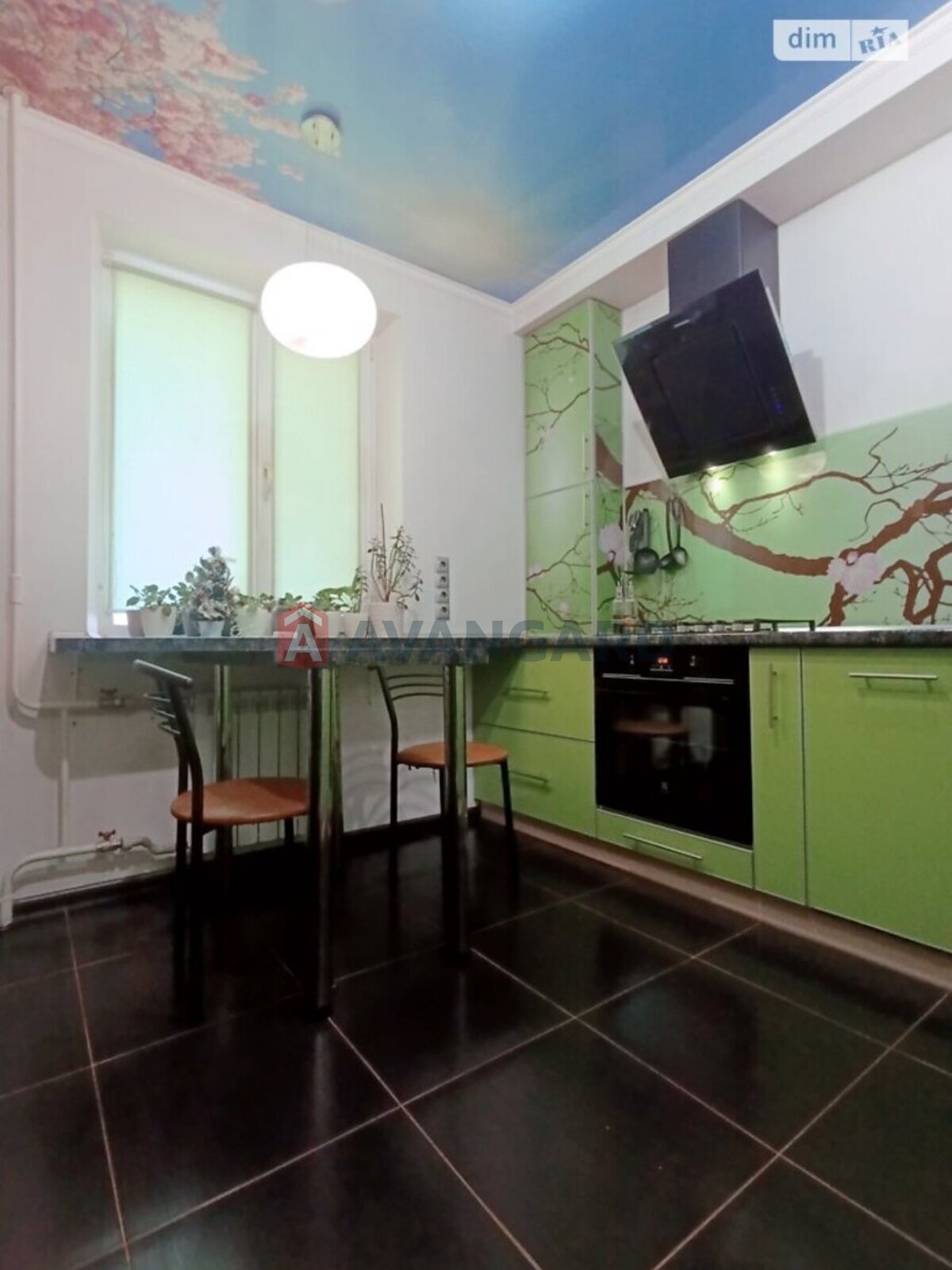 4 ��. ��������, 82/-/- ��. �., 2/9 ������ ���� 2