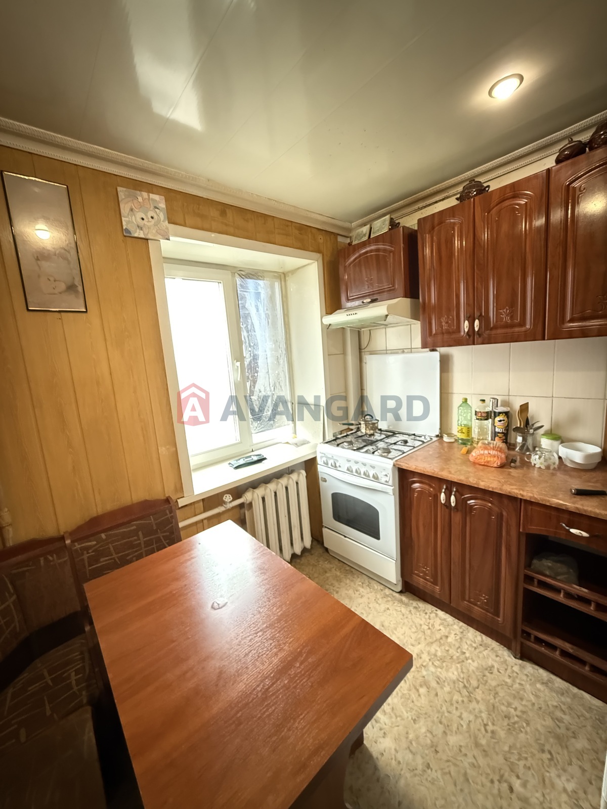 2 ��. ��������, 42/-/6 ��. �., 5/5 ������ ���� 2