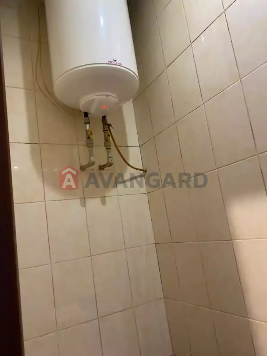 3 ��. ��������, 36/27/- ��. �., 2/2 ������ ���� 8