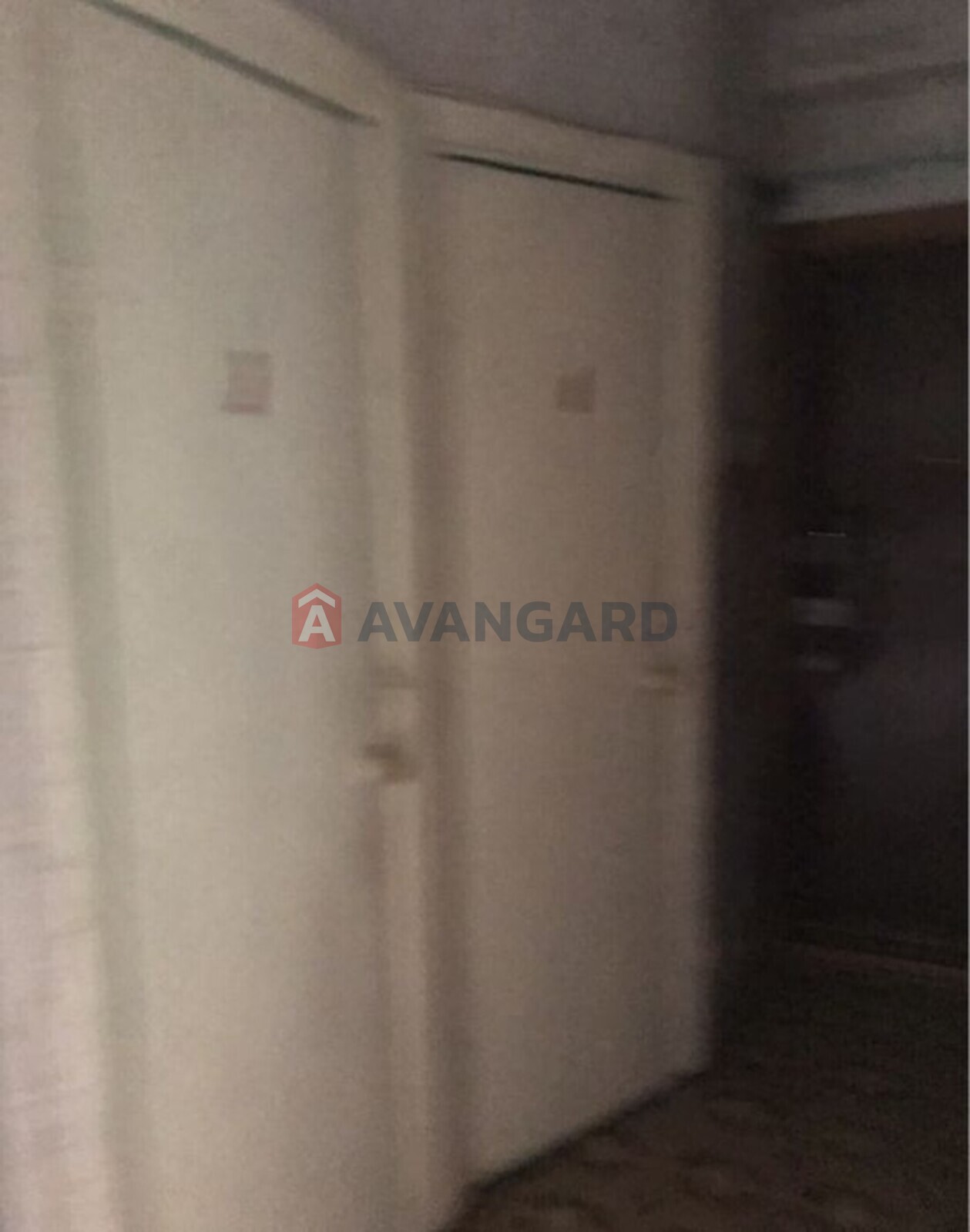 4 ��. ��������, 65/-/6 ��. �., 3/5 ������ ���� 4