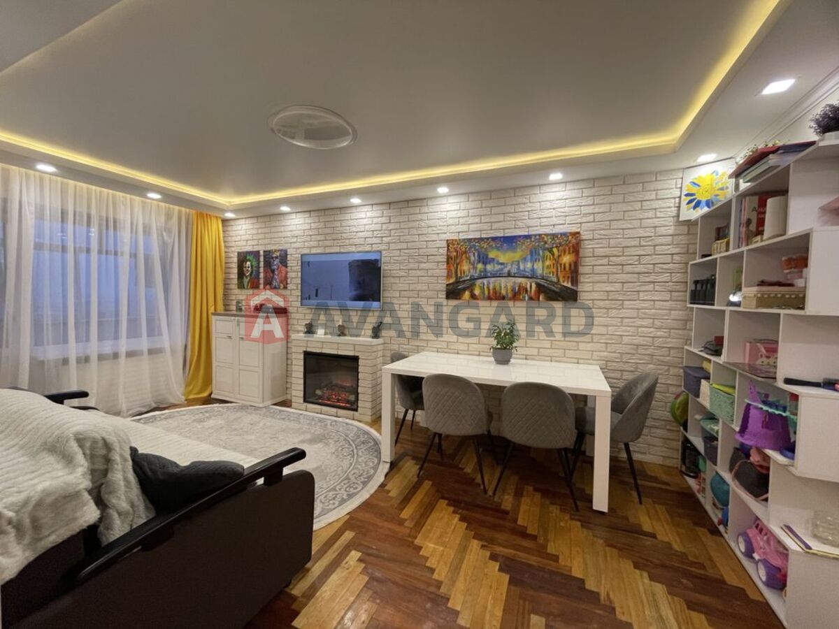 3 кім. квартира, 69/-/7 кв. м., 8/9 поверх фото 1 3 кім. квартира, 69/-/7 кв. м., 8/9 поверх фото 1