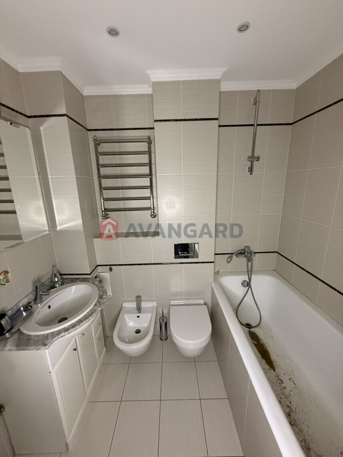 3 ��. ��������, 102/58/19 ��. �., 9/13 ������ ���� 9