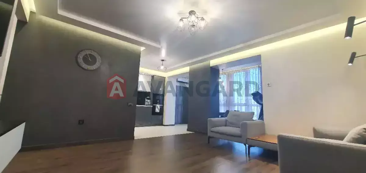 3 ��. ��������, 80/-/- ��. �., 8/9 ������ ���� 12