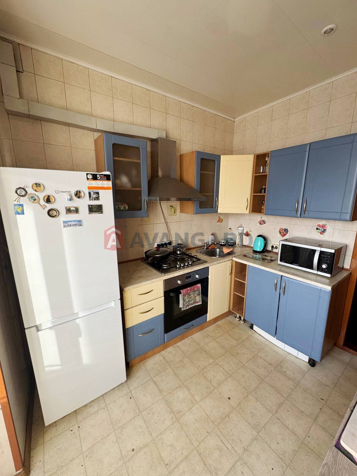 3 ����. ��������, 74/-/8 ��. �., 7/7 ���� ���� 12