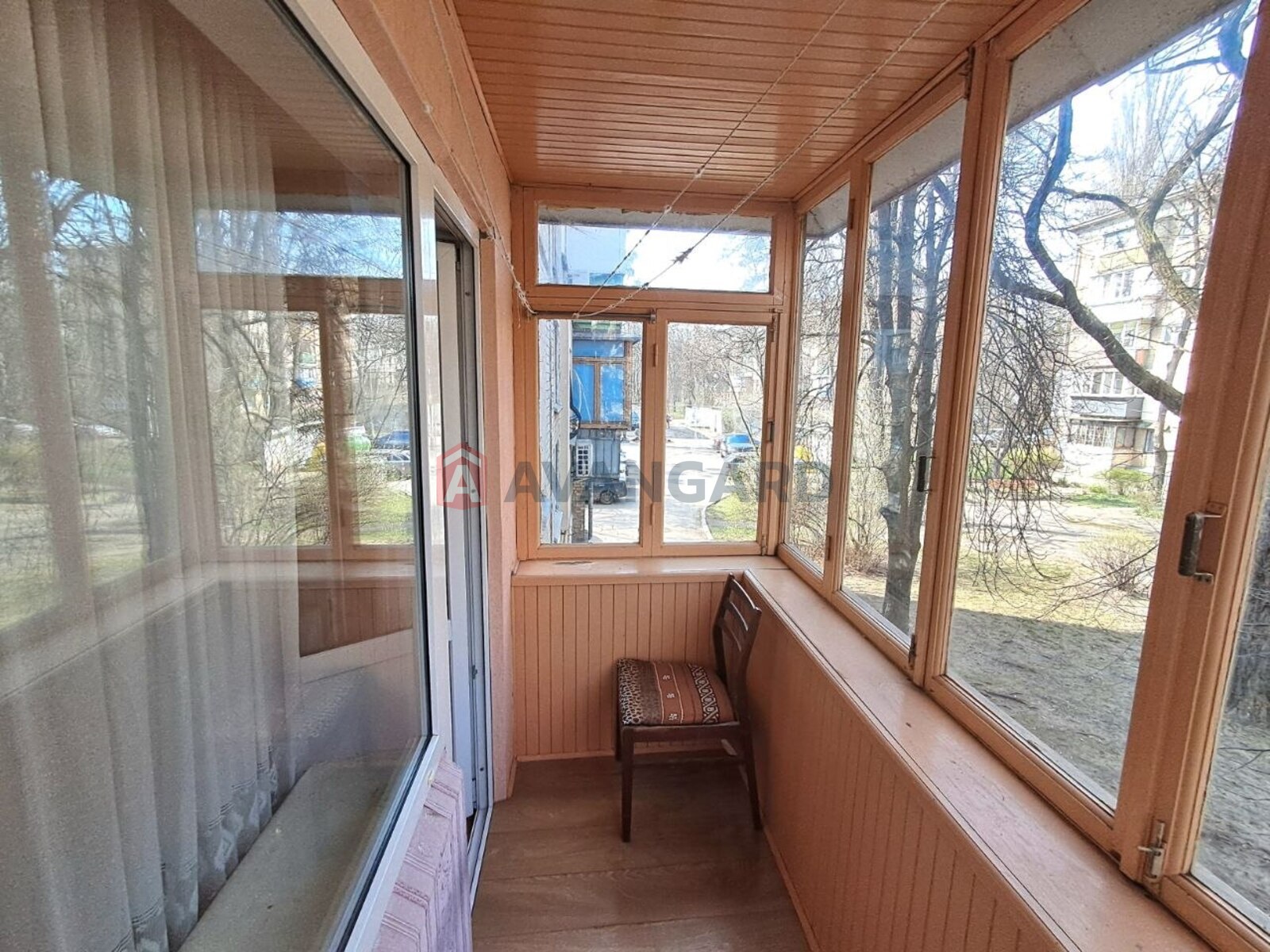 2 ��. ��������, 40/24,3/7,3 ��. �., 2/5 ������ ���� 9