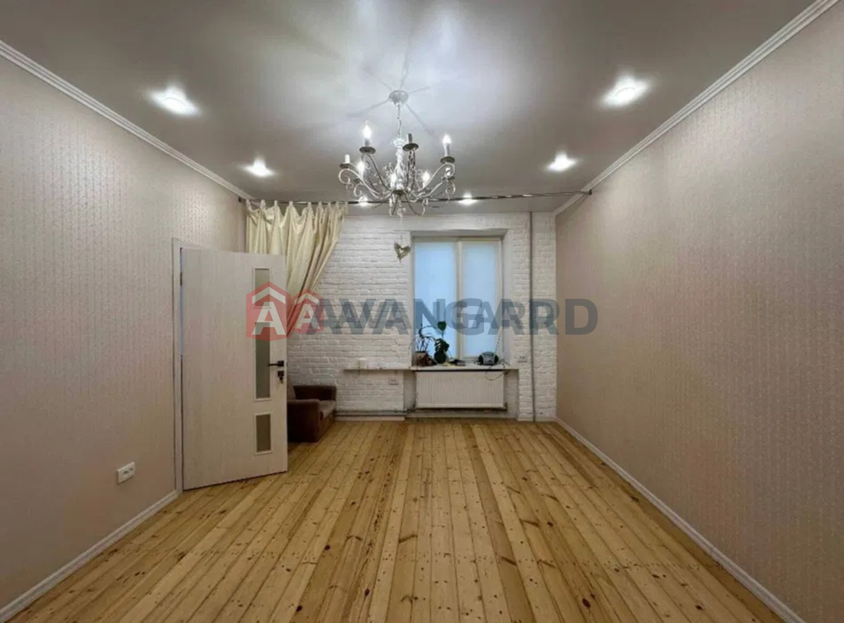 3 ��. ��������, 70/-/9 ��. �., 1/4 ������ ���� 16