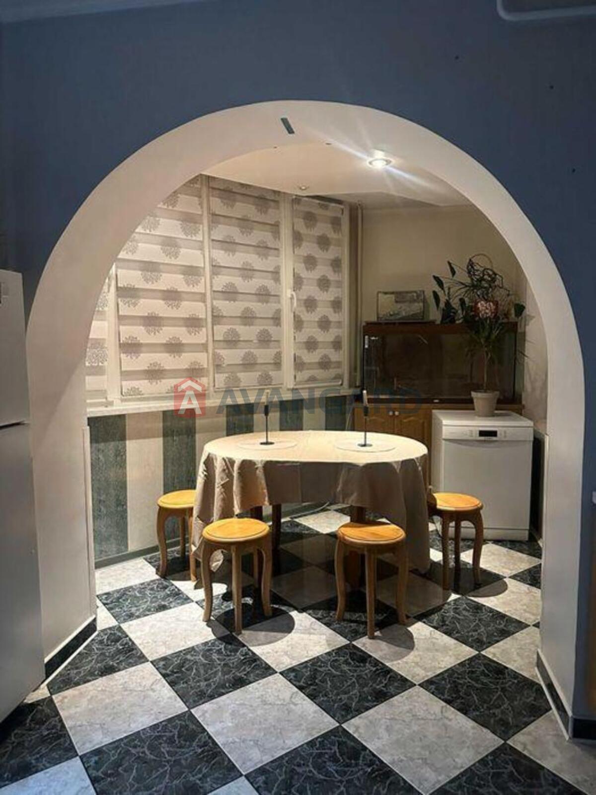 3 ��. ��������, 82/-/16 ��. �., 3/12 ������ ���� 3