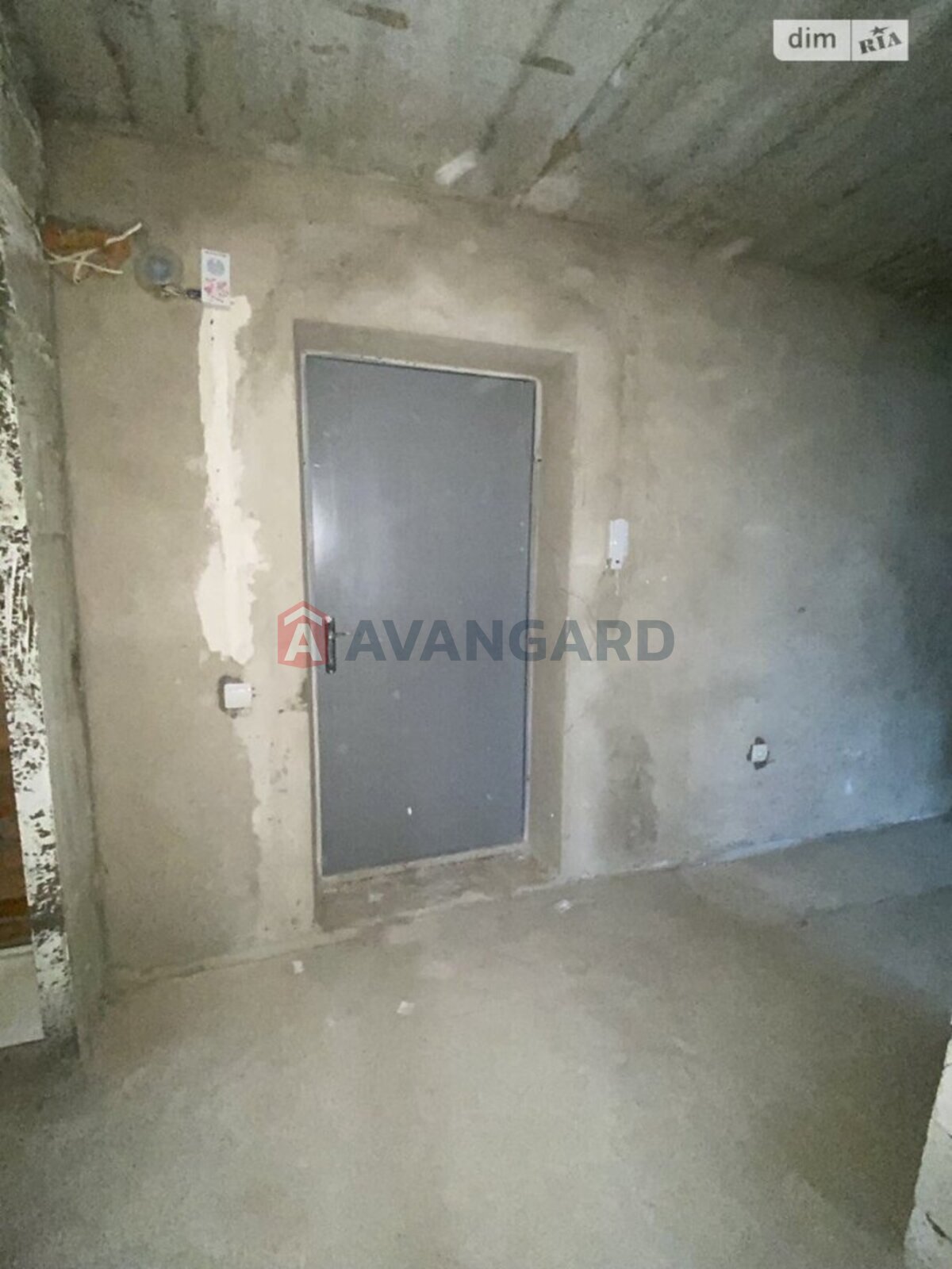 2 ��. ��������, 67/-/- ��. �., 9/10 ������ ���� 8