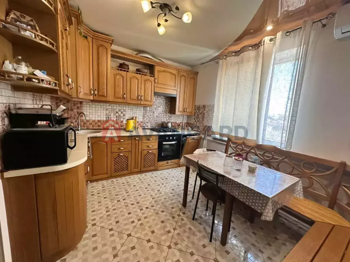 3 ��. ��������, 77/43/10 ��. �., 2/4 ������ ���� 26