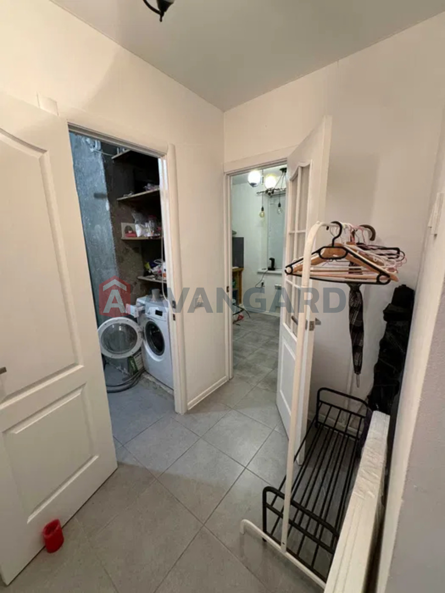 1 . , 30/-/7 . ., 6/9   14