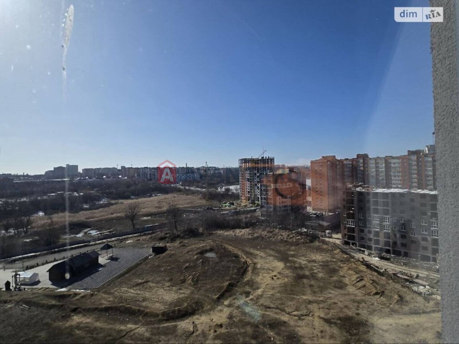 3 ��. ��������, 83/47/17 ��. �., 8/10 ������ ���� 26