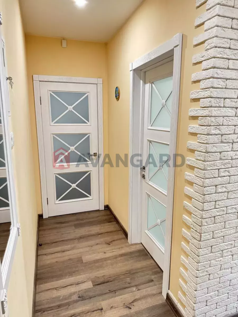 2 ��. ��������, 41/-/6 ��. �., 3/5 ������ ���� 9