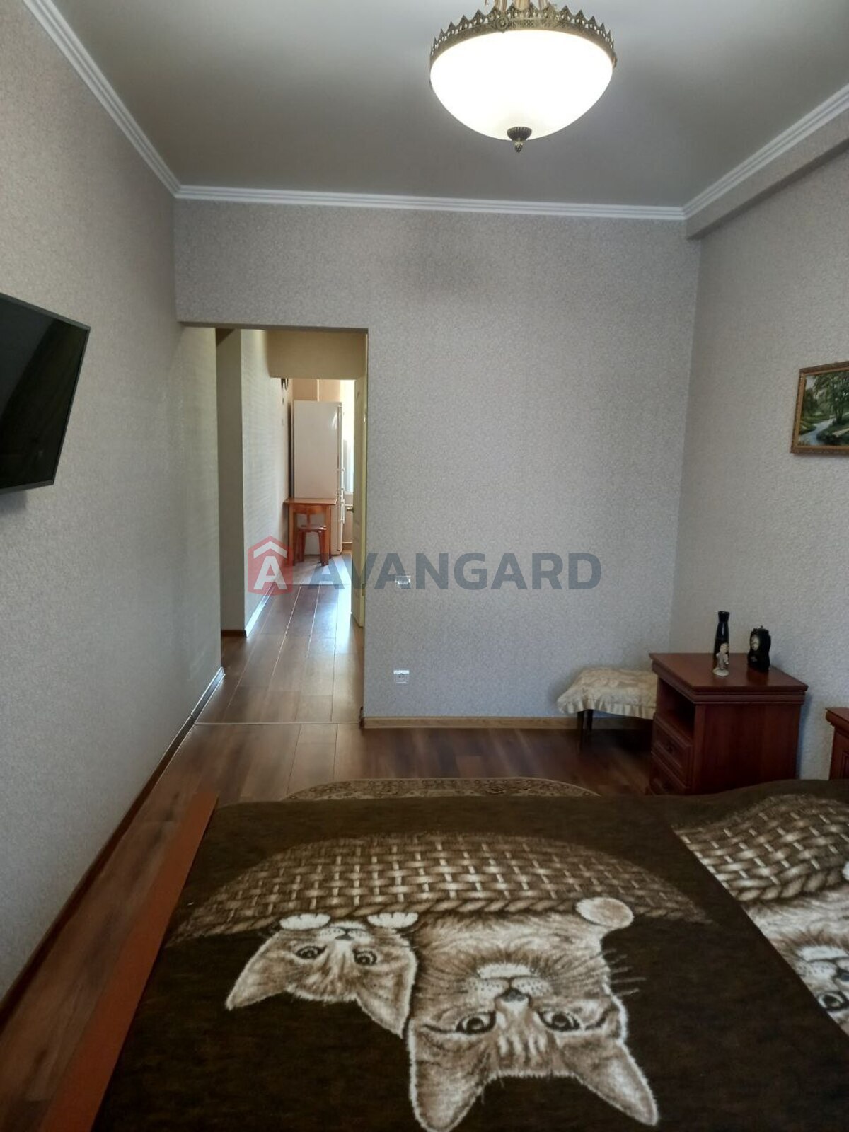 2 ��. ��������, 50/-/6 ��. �., 2/3 ������ ���� 9