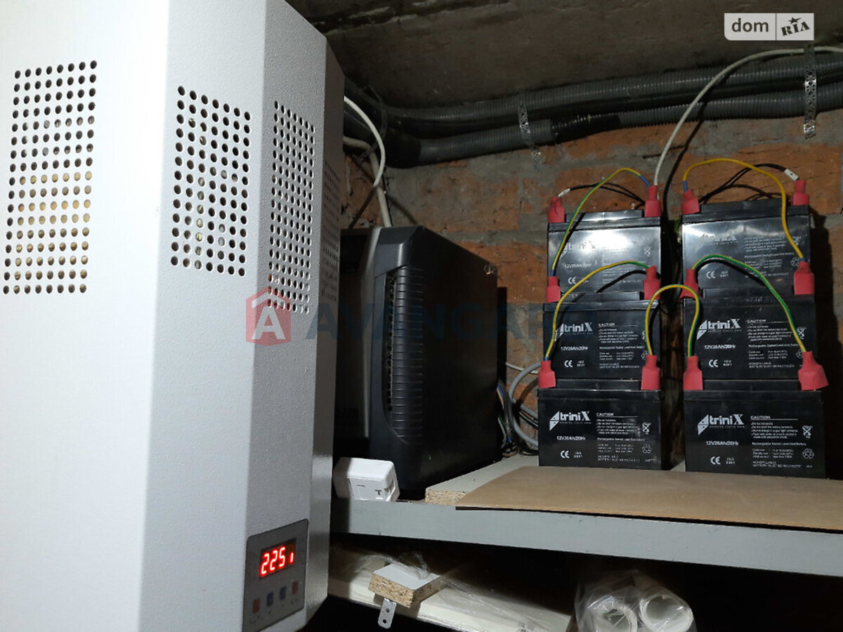 3 ��. ��������, 49/-/- ��. �., 3/4 ������ ���� 17