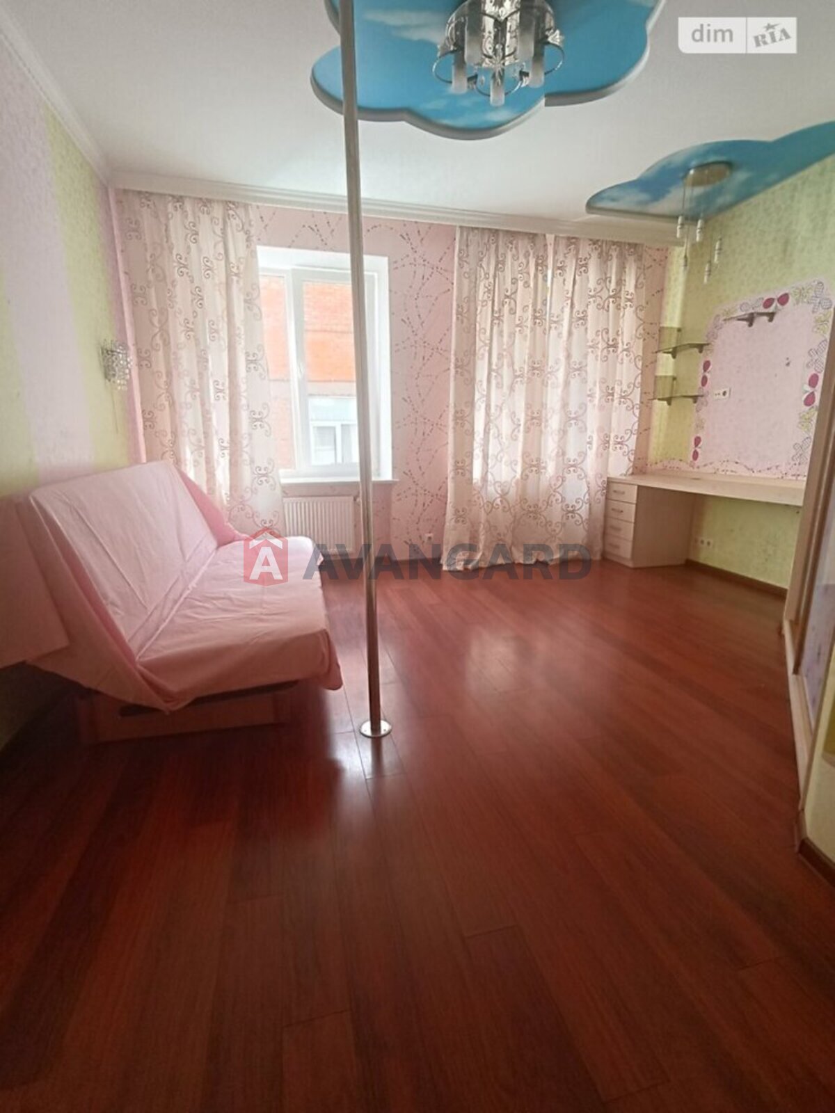 3 ��. ��������, 170/-/15 ��. �., 2/6 ������ ���� 2