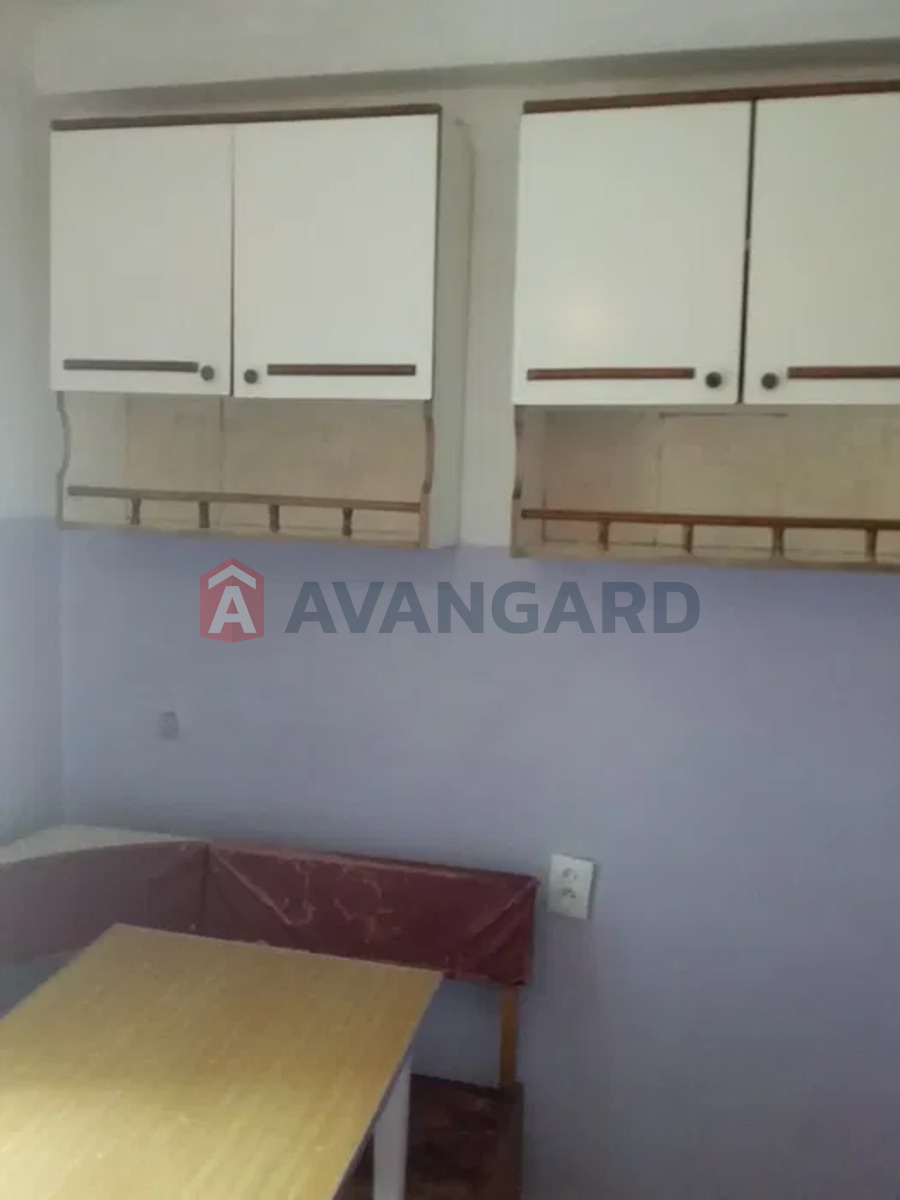 1 ����. ��������, 30/-/7 ��. �., 3/5 ���� ���� 4