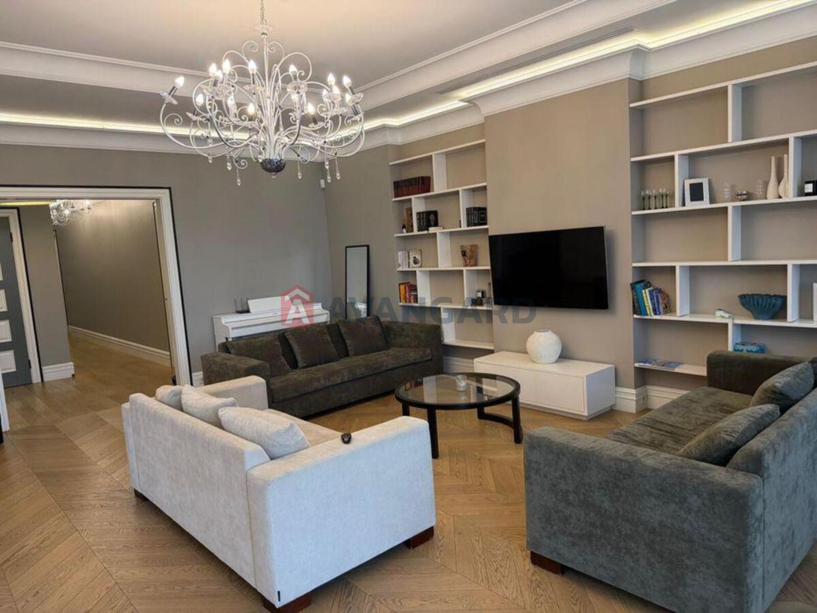 4 ��. ��������, 170/-/30 ��. �., 2/9 ������ ���� 2