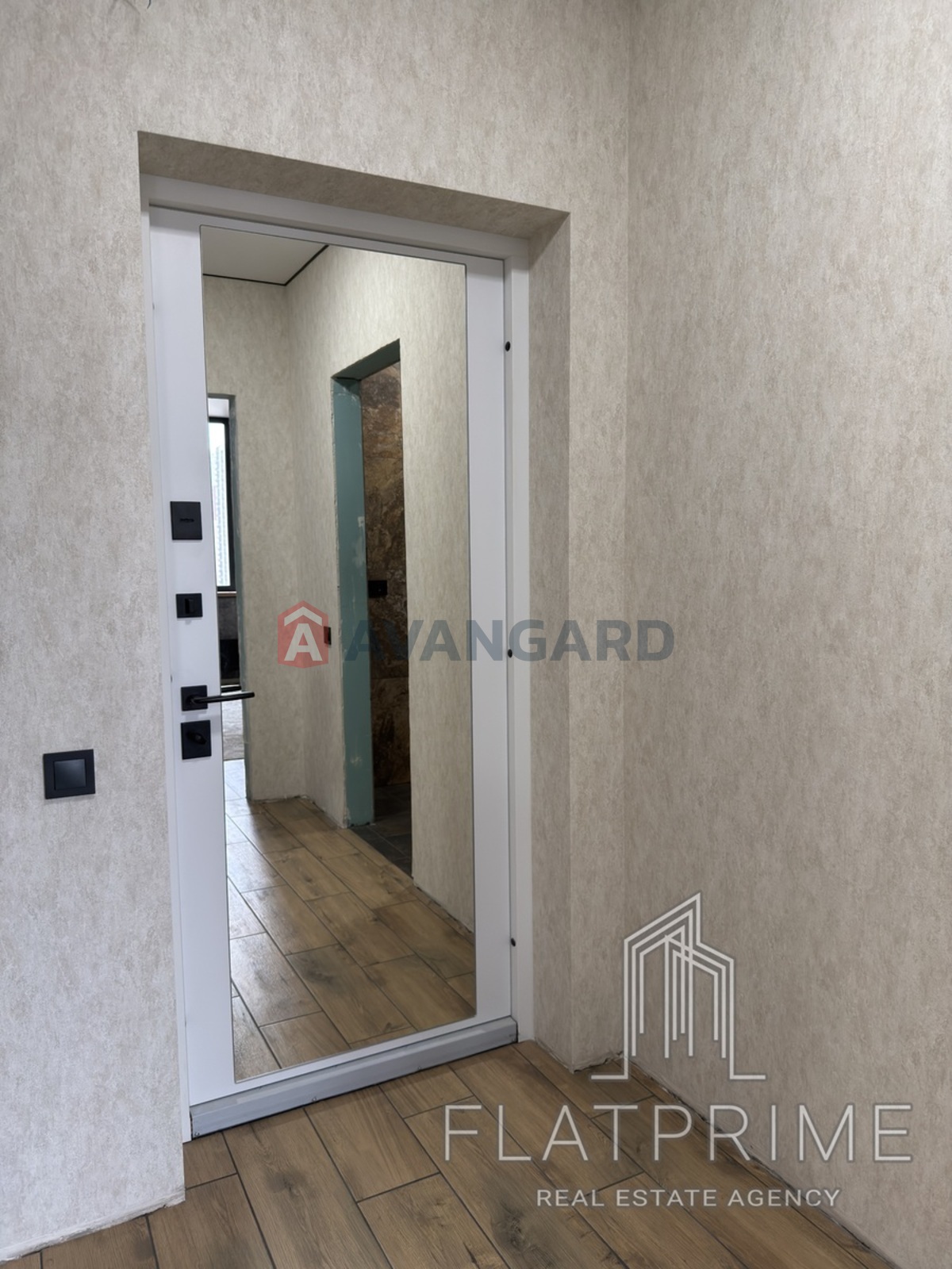 1 ��. ��������, 43/14/16 ��. �., 6/25 ������ ���� 5