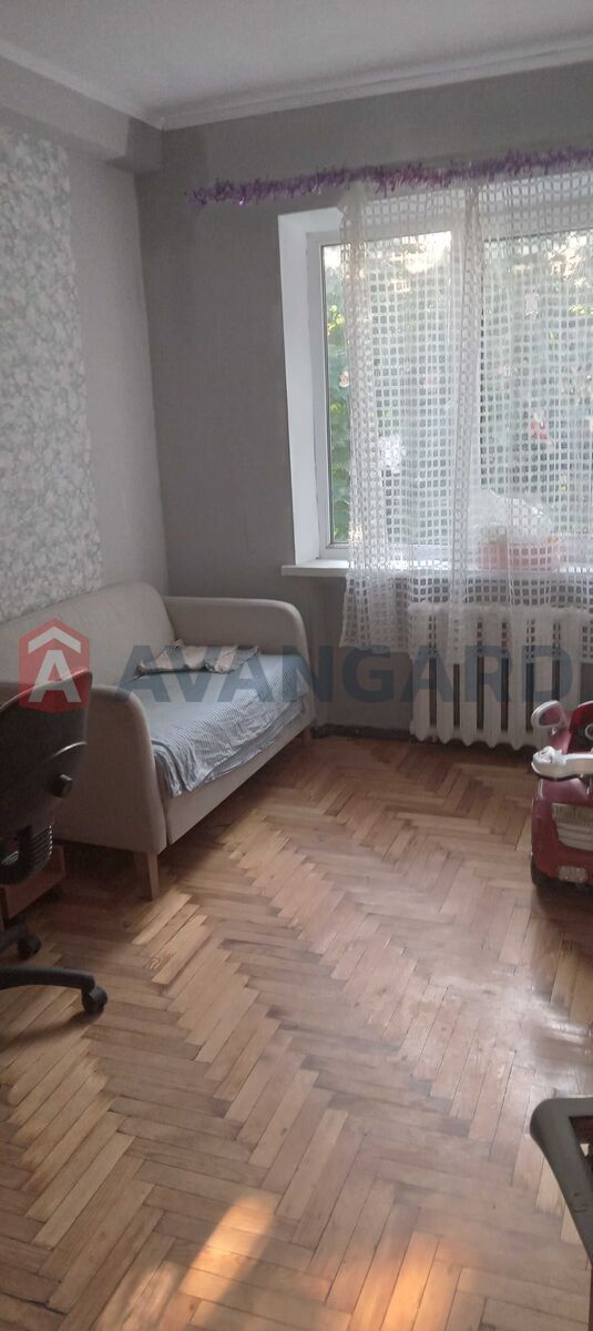 3 ����. ��������, 54/-/6 ��. �., 5/5 ���� ���� 4