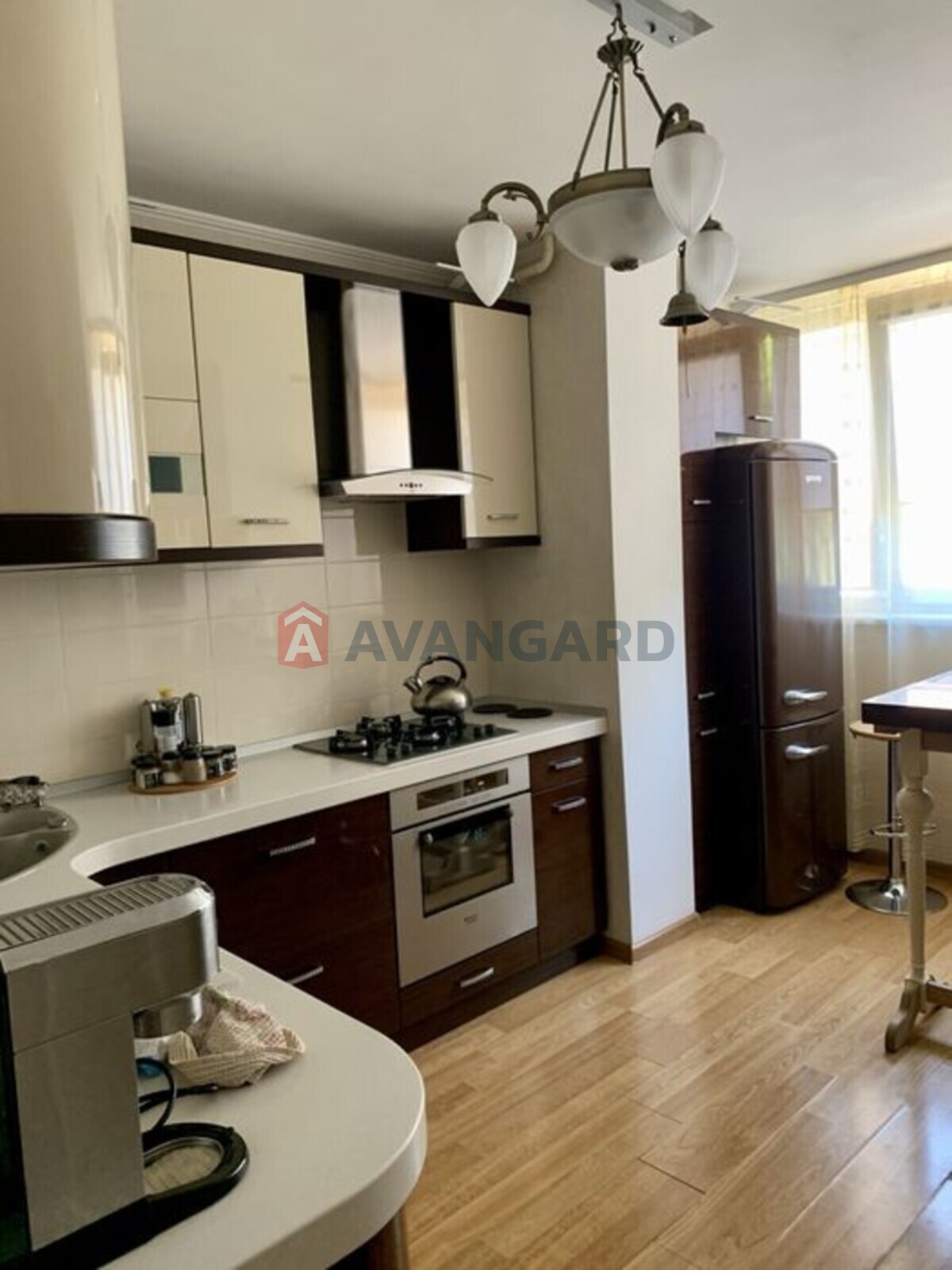 3 ��. ��������, 70/-/8 ��. �., 1/10 ������ ���� 2