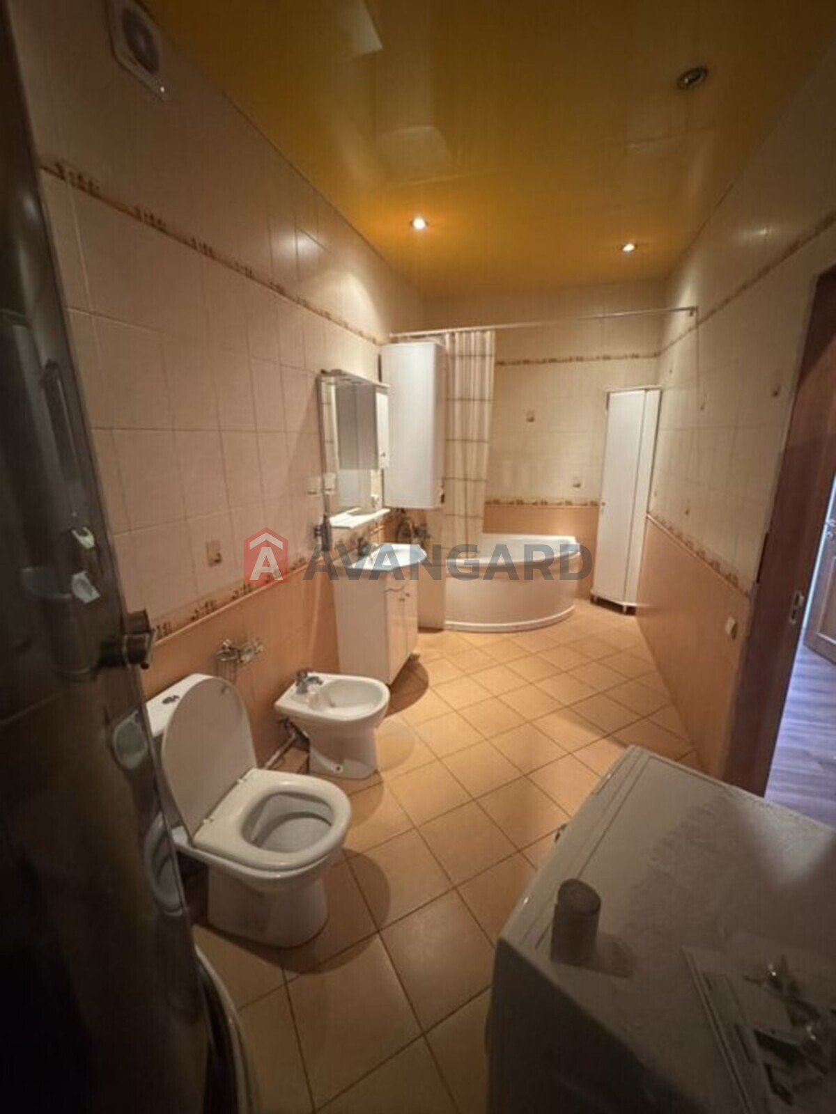 3 ����. ��������, 109/-/14 ��. �., 6/8 ���� ���� 7