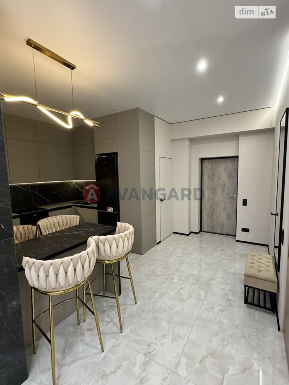 1 ��. ��������, 58/-/- ��. �., 7/15 ������ ���� 8