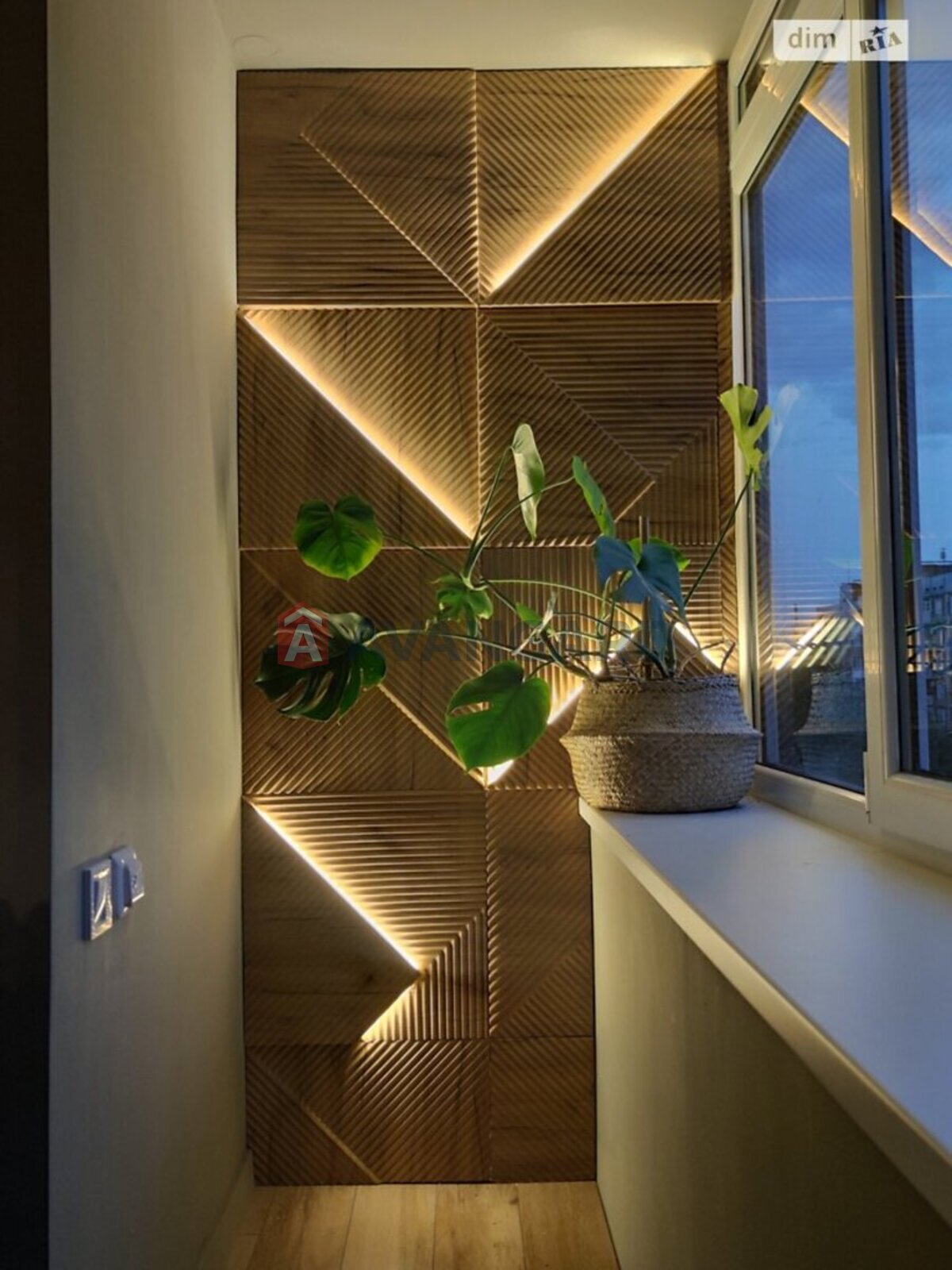 3 ��. ��������, 65/-/8 ��. �., 6/9 ������ ���� 24