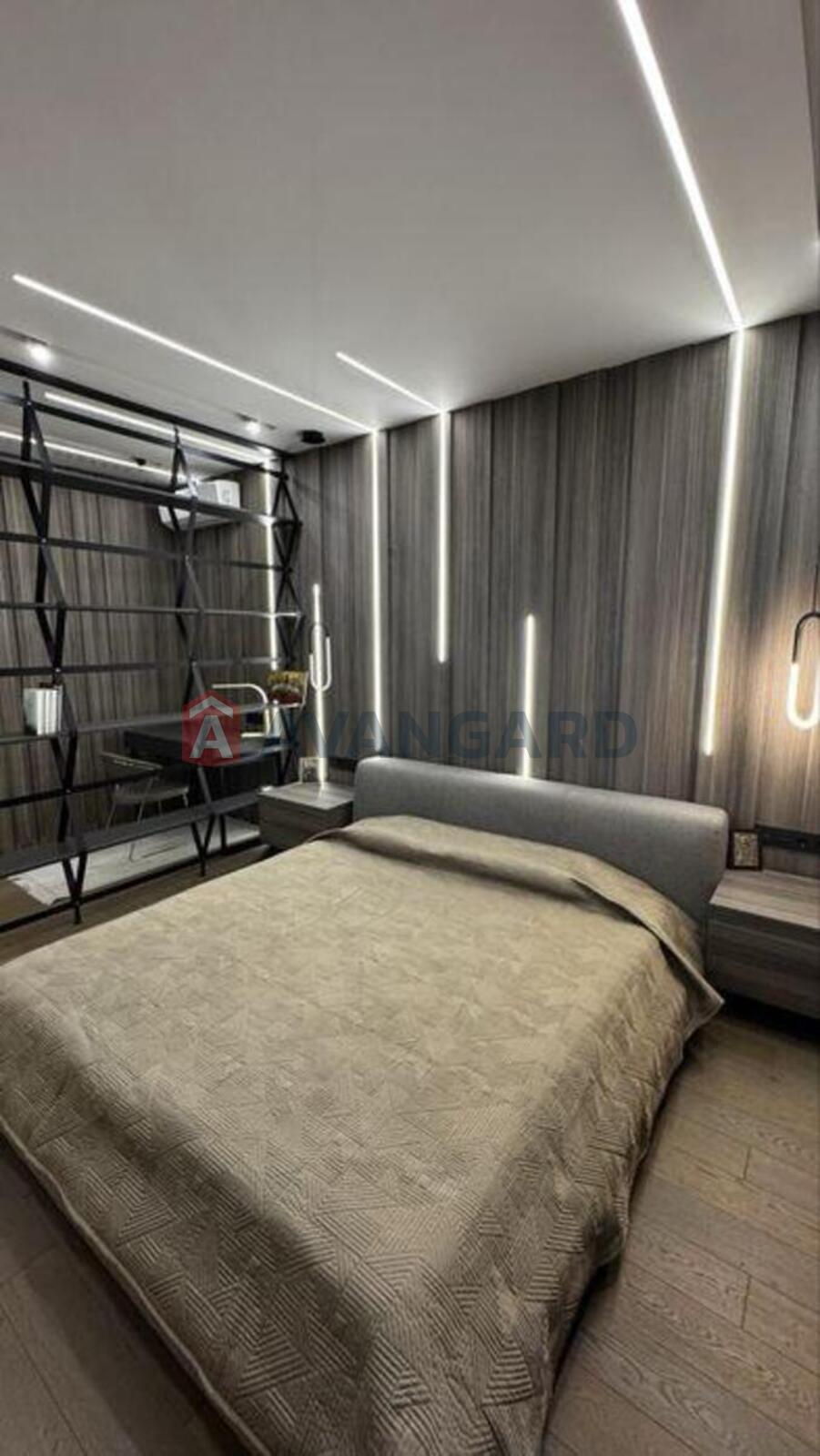 2 ��. ��������, 76/-/23 ��. �., 17/24 ������ ���� 22