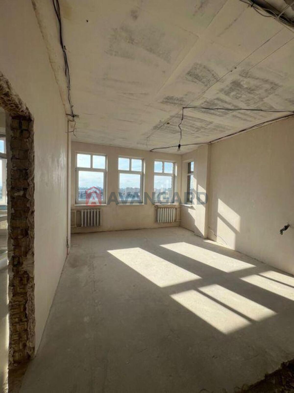 3 ��. ��������, 140/-/41 ��. �., 13/15 ������ ���� 2