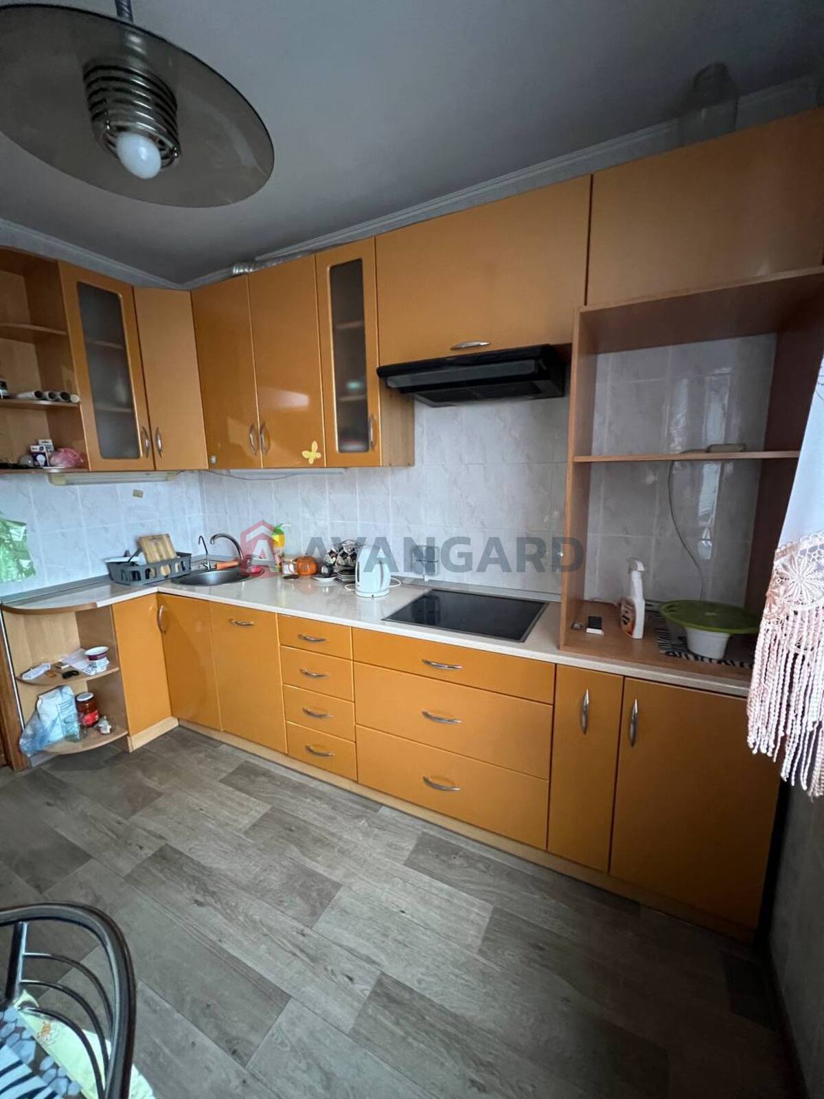 2 ��. ��������, 51/32/9 ��. �., 6/14 ������ ���� 19