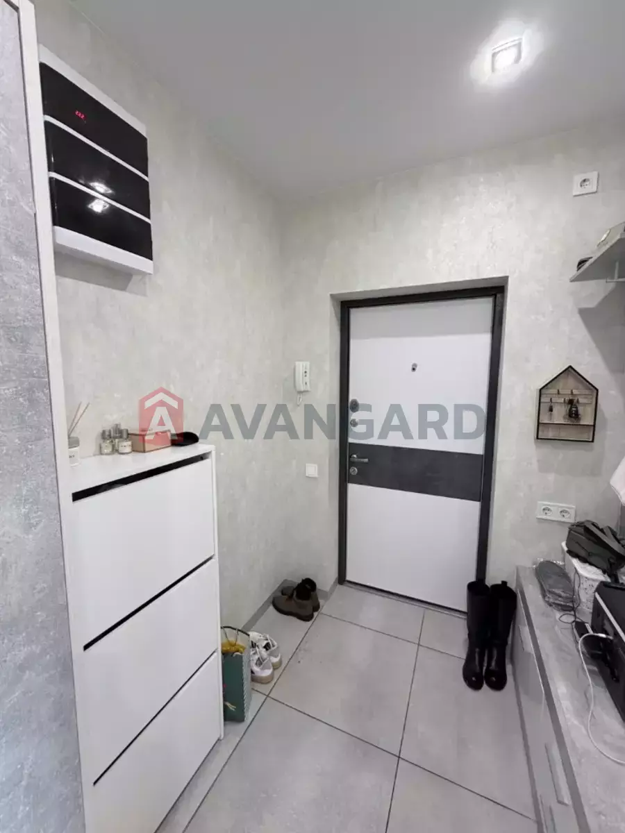 1 ��. ��������, 49/-/- ��. �., 10/12 ������ ���� 12