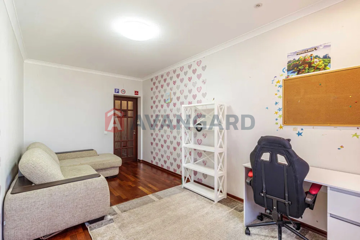 3 ��. ��������, 87/-/16 ��. �., 21/25 ������ ���� 14