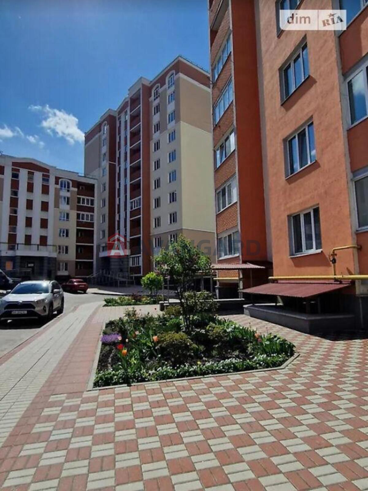 3 ��. ��������, 78/40/8 ��. �., 9/10 ������ ���� 6