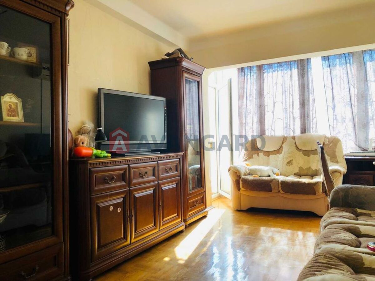 1 ��. ��������, 72/-/9 ��. �., 2/9 ������ ���� 1