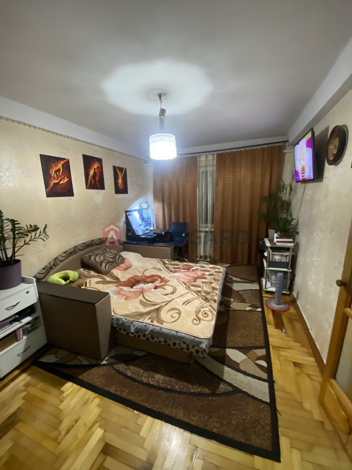 3 ����. ��������, 58/-/6 ��. �., 5/5 ���� ���� 2