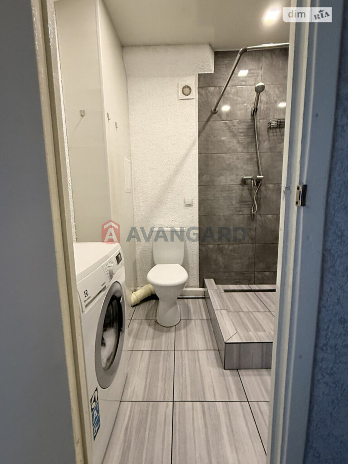 1 ��. ��������, 36/-/- ��. �., 6/9 ������ ���� 5