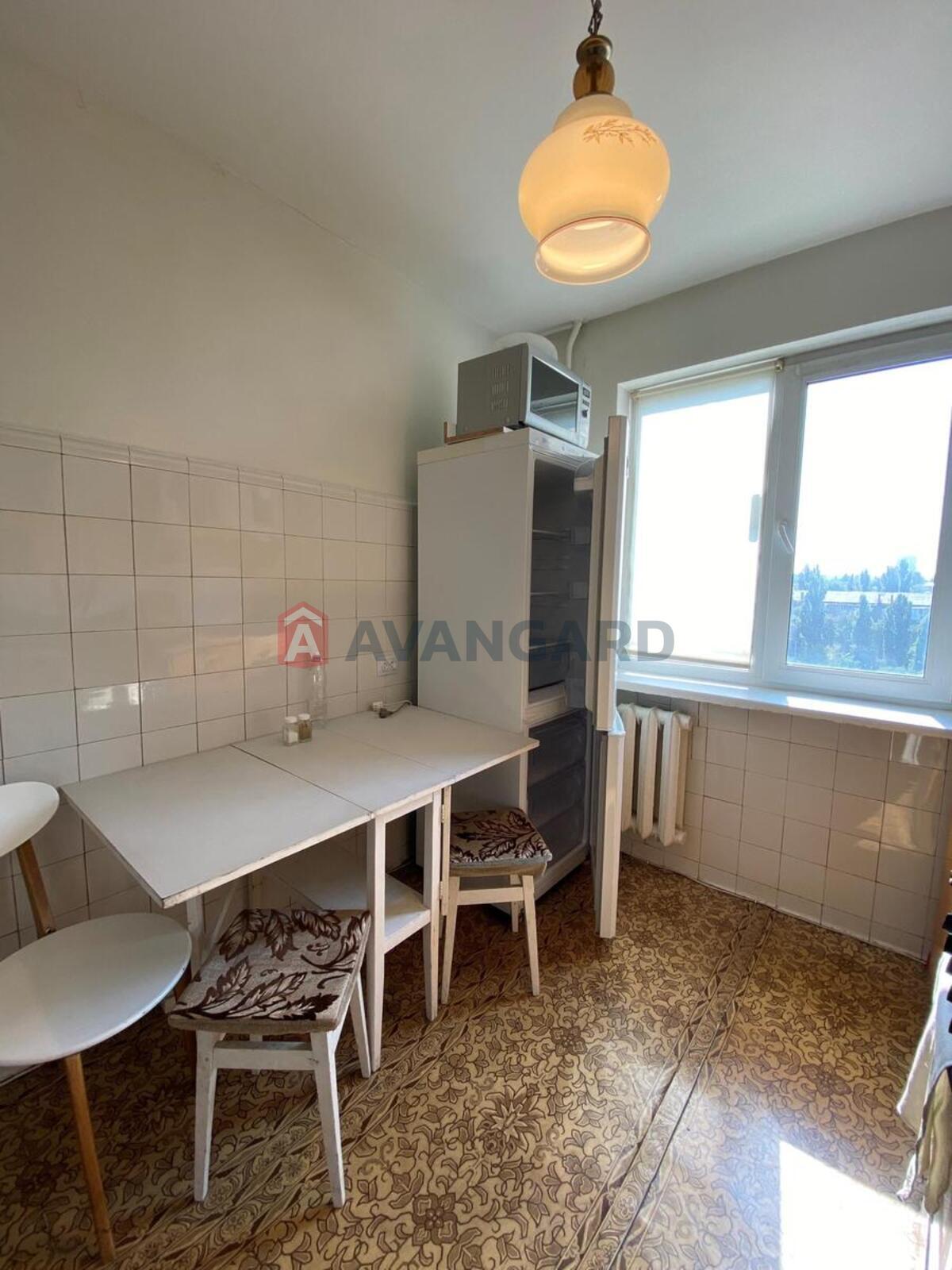 3 ����. ��������, 58/39/8 ��. �., 8/9 ���� ���� 10