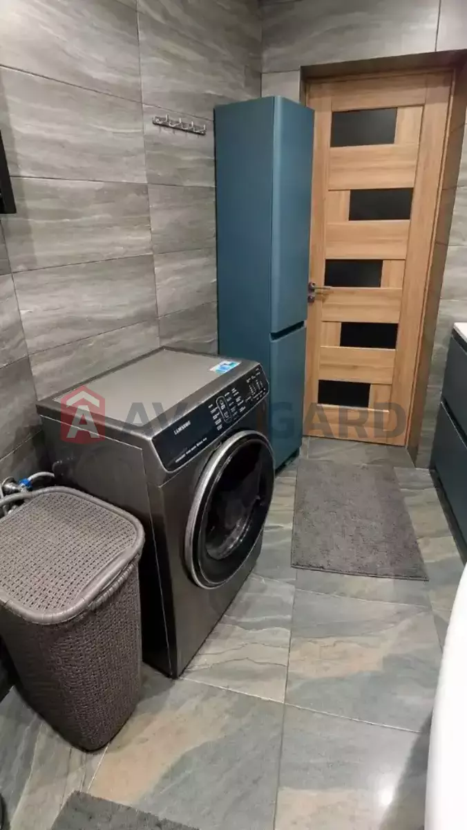 3 ����. ��������, 74/-/26 ��. �., 14/16 ���� ���� 20