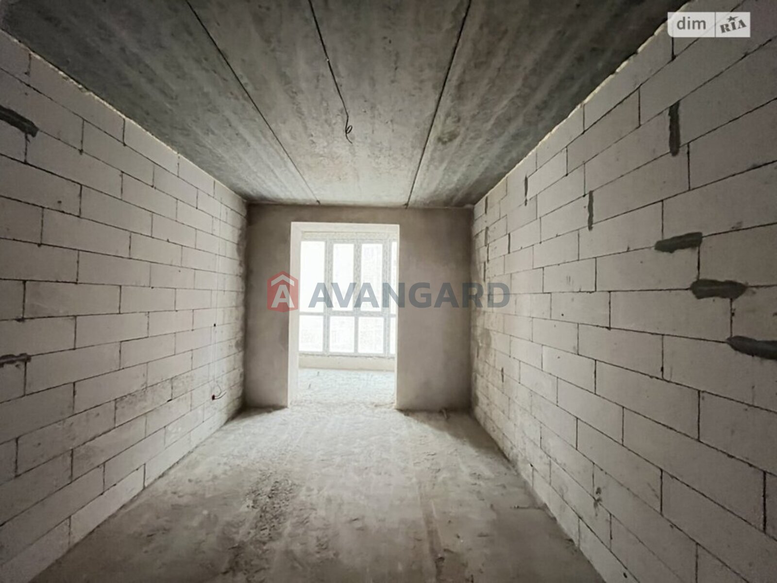 2 ��. ��������, 76/37/15 ��. �., 6/10 ������ ���� 4