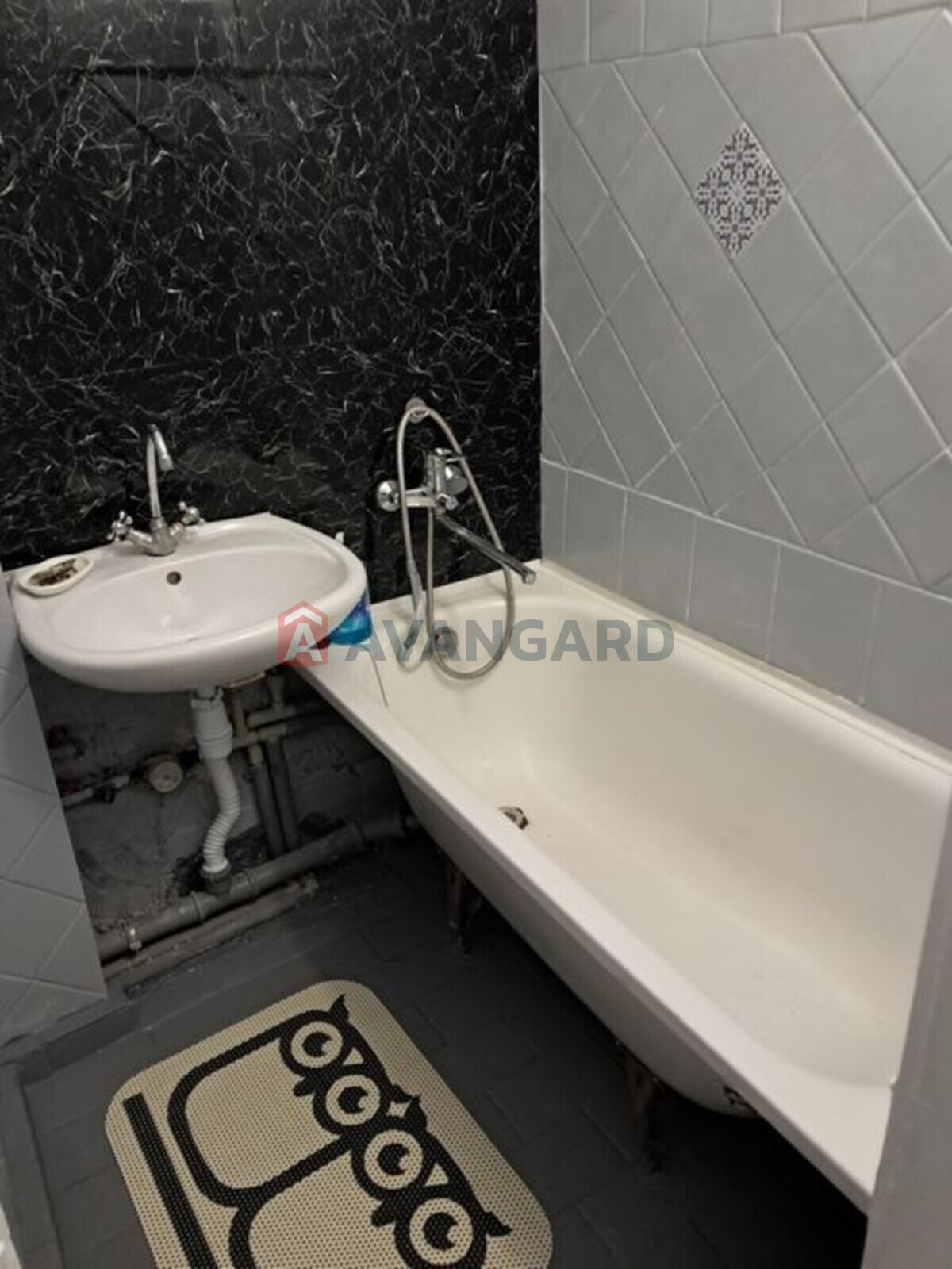 2 ��. ��������, 42/-/7 ��. �., 5/5 ������ ���� 5