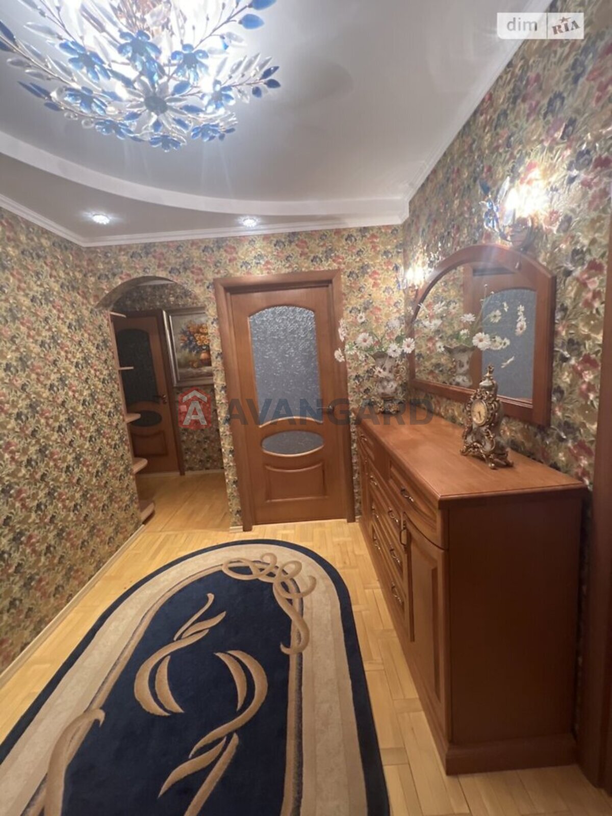 3 ��. ��������, 62/38/9 ��. �., 2/10 ������ ���� 22