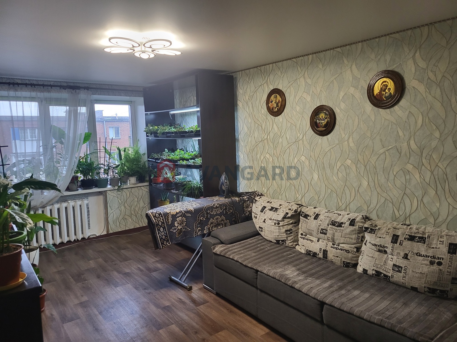 3 ��. ��������, 62/-/6 ��. �., 5/5 ������ ���� 11