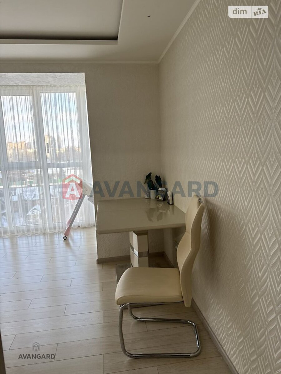 2 ��. ��������, 64/35/9 ��. �., 6/11 ������ ���� 12