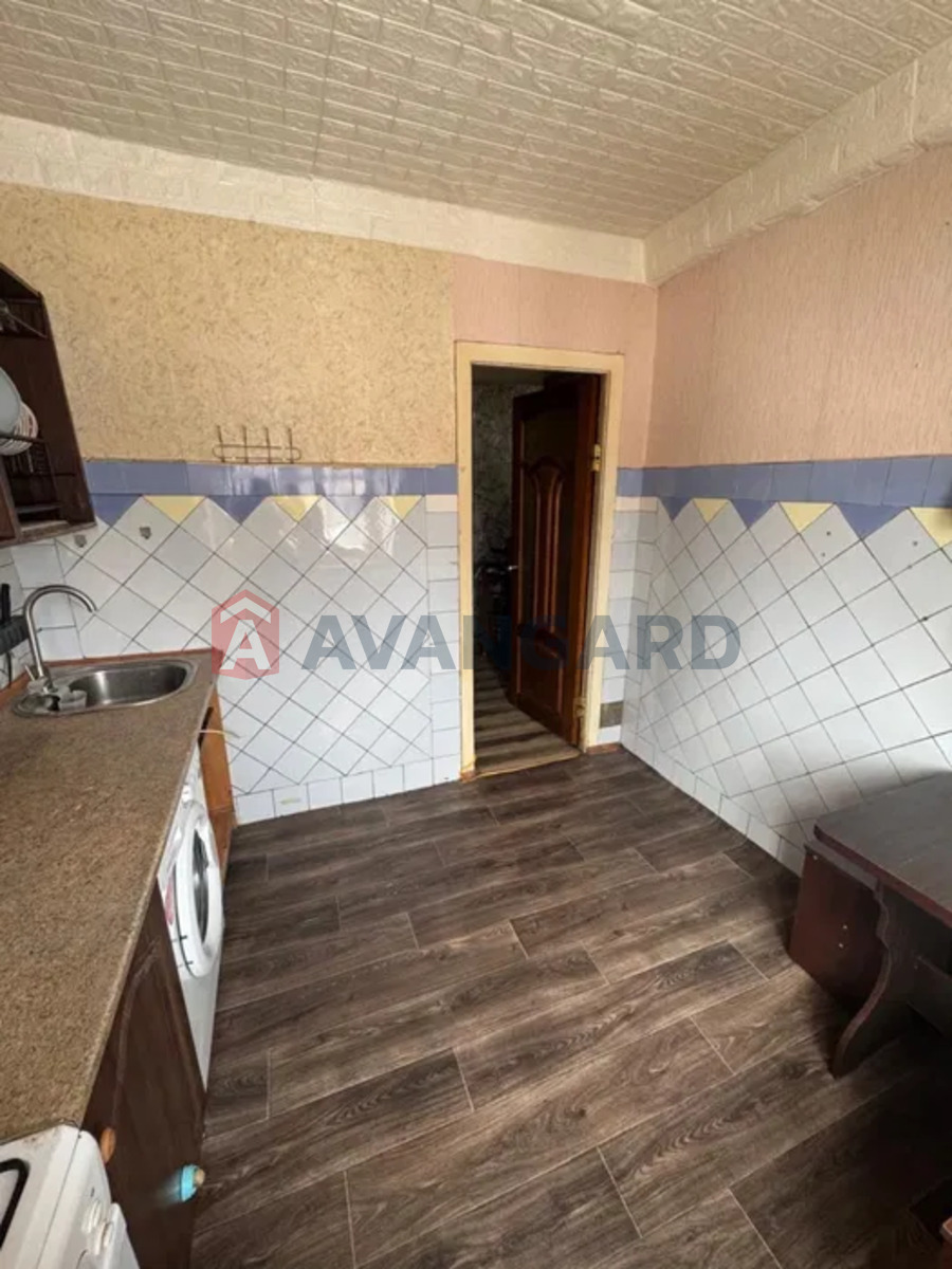 3 ��. ��������, 63/-/7 ��. �., 4/9 ������ ���� 13