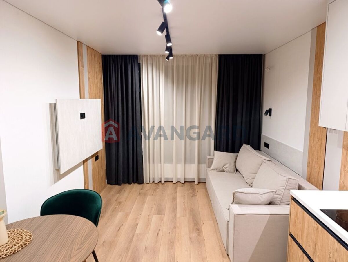 1 ��. ��������, 42/-/18 ��. �., 16/25 ������ ���� 5