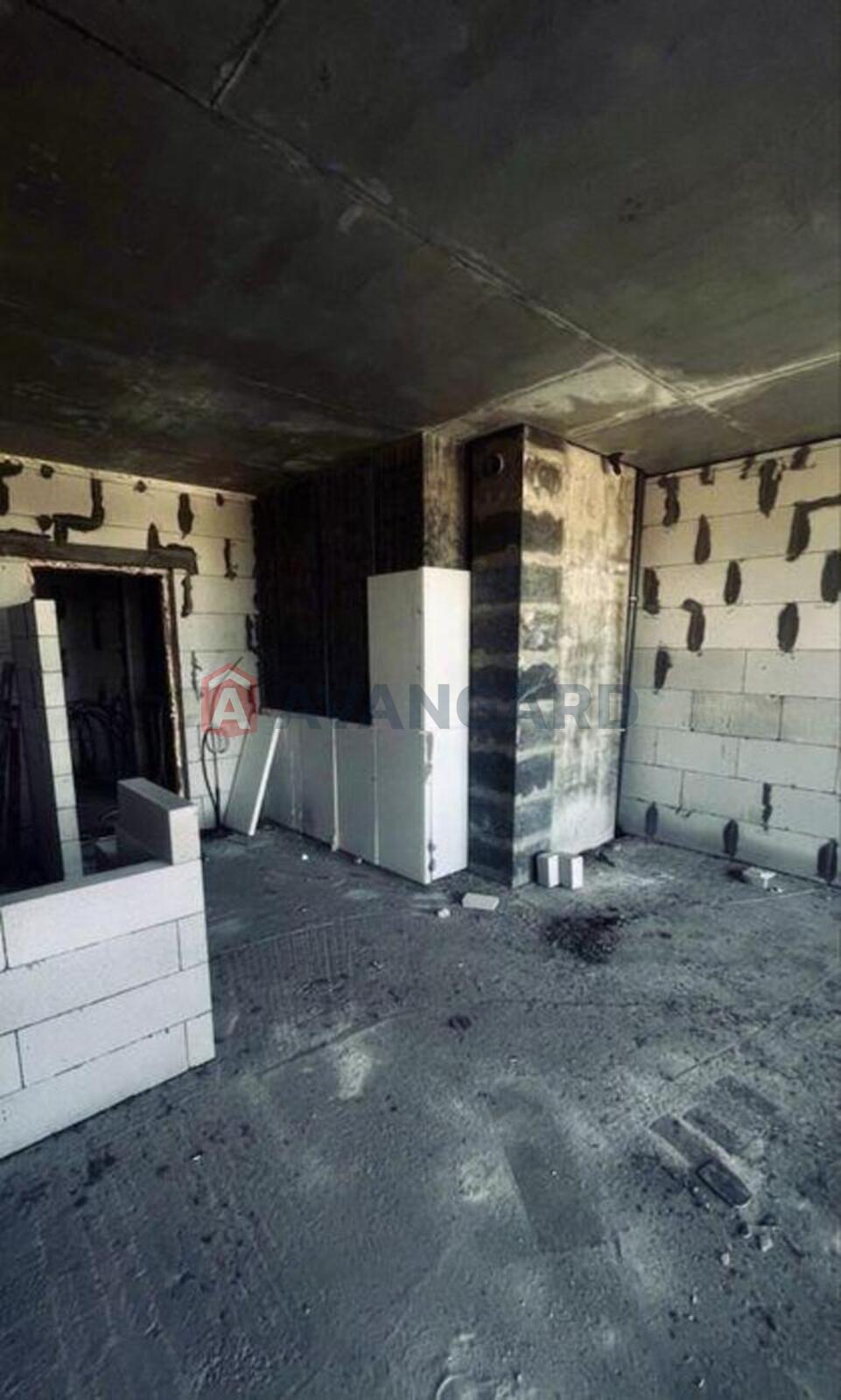 1 ��. ��������, 35/-/19 ��. �., 2/5 ������ ���� 6