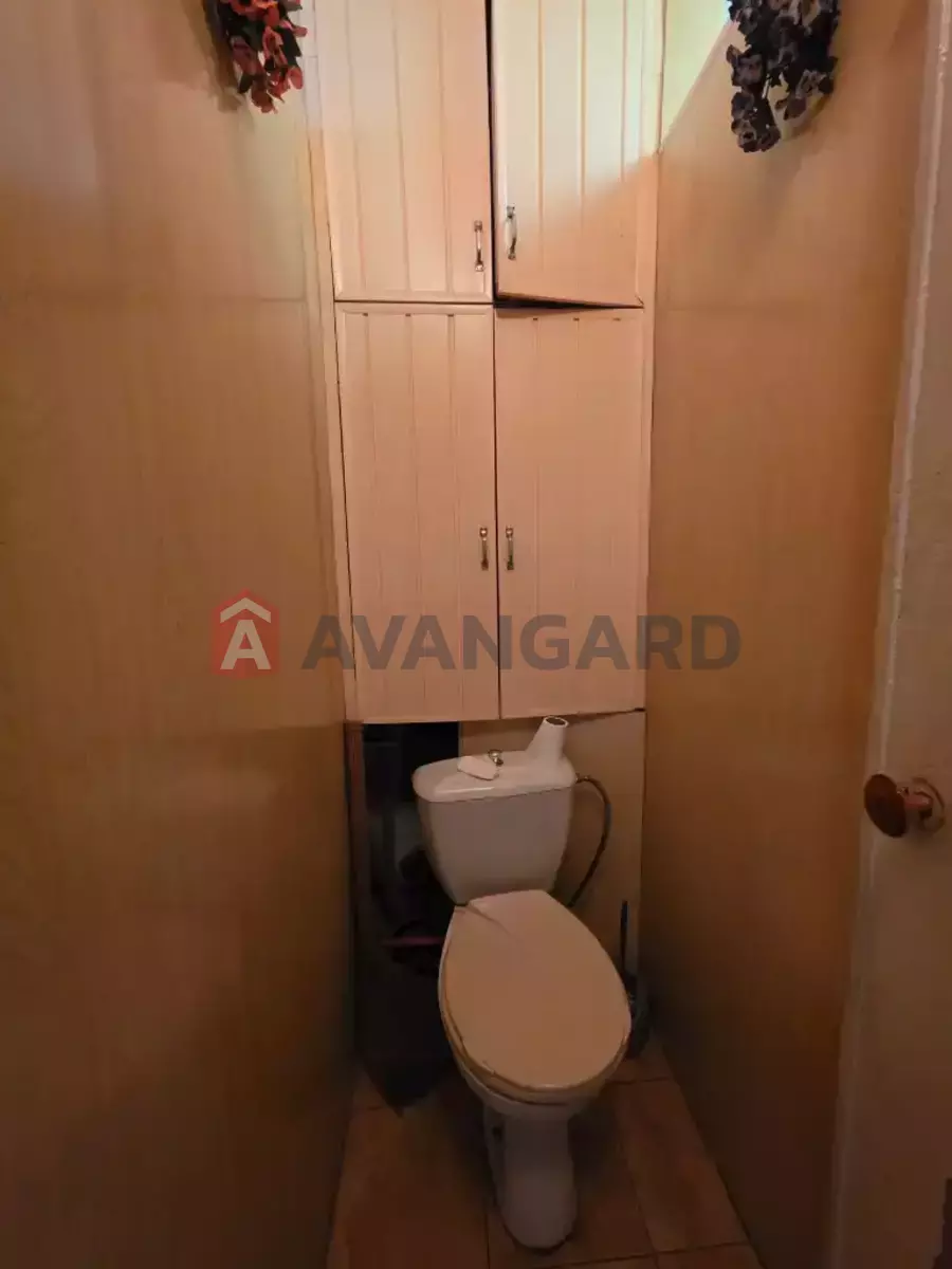 2 ����. ��������, 45/-/- ��. �., 5/5 ���� ���� 8