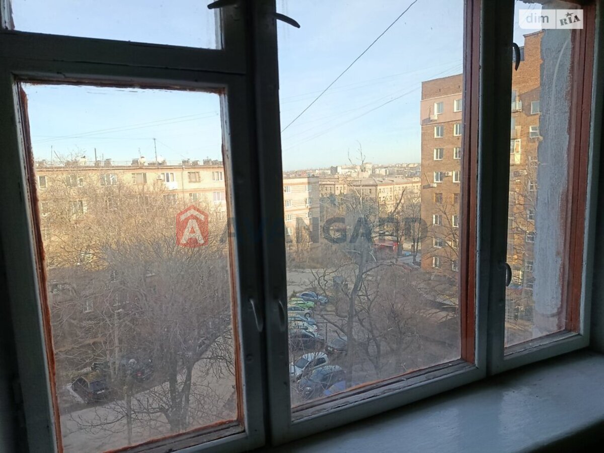 1 ����. ��������, 18/13/5 ��. �., 5/5 ���� ���� 7