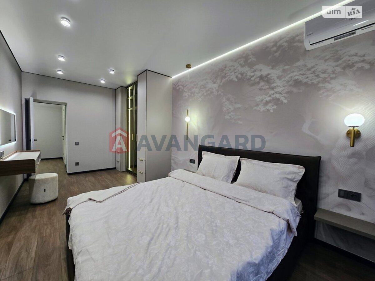 2 ��. ��������, 65/33/18 ��. �., 5/10 ������ ���� 5